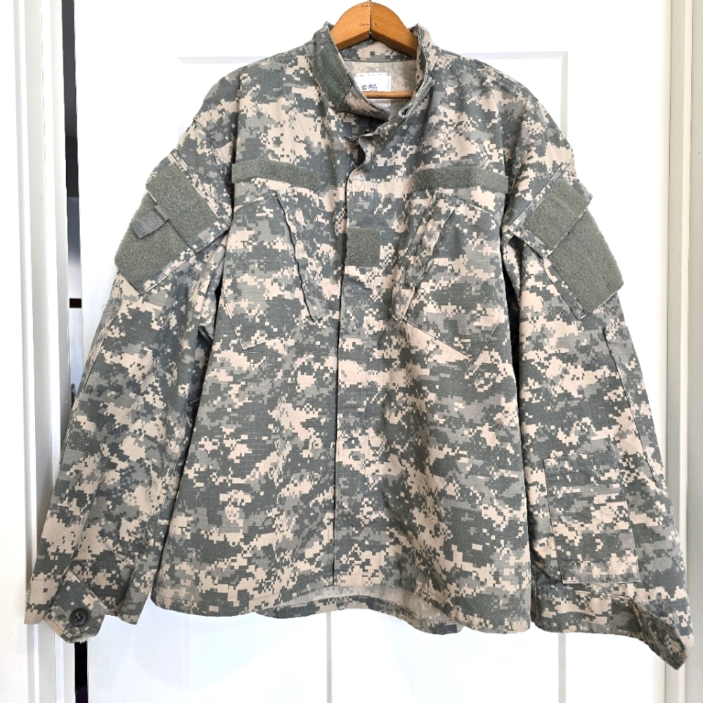 US Army Combat Uniform Jacket Size L Coat Insect Repellent Camouflage Soldier